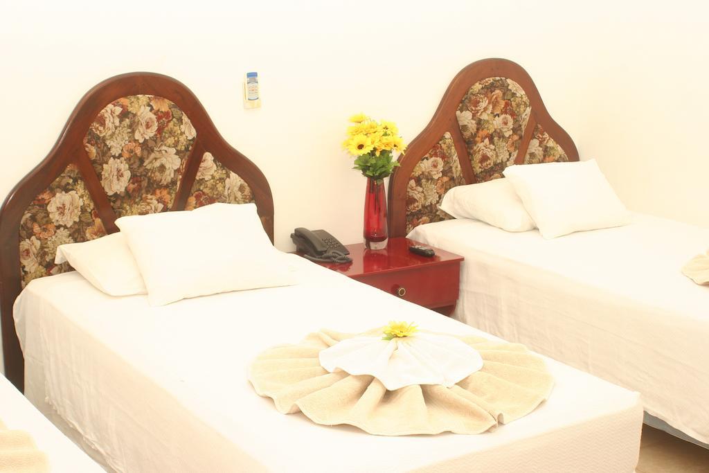Hotel Brial Plaza Managua Exterior photo
